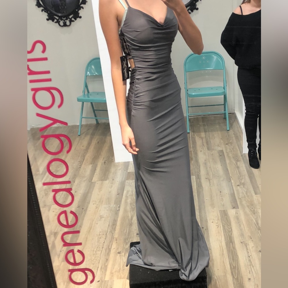 La Femme Strappy Back Ruched Trumpet Gown Size 0 Gunmetal